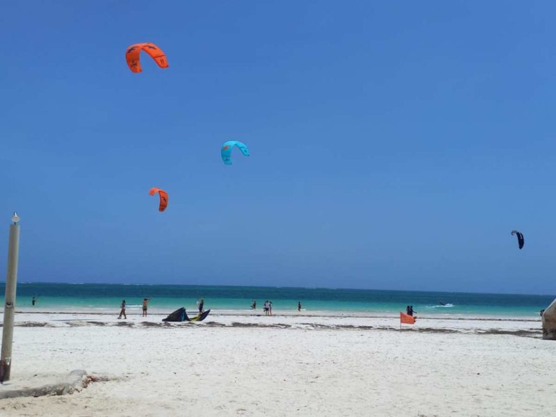 Diani Beach kite surferrs