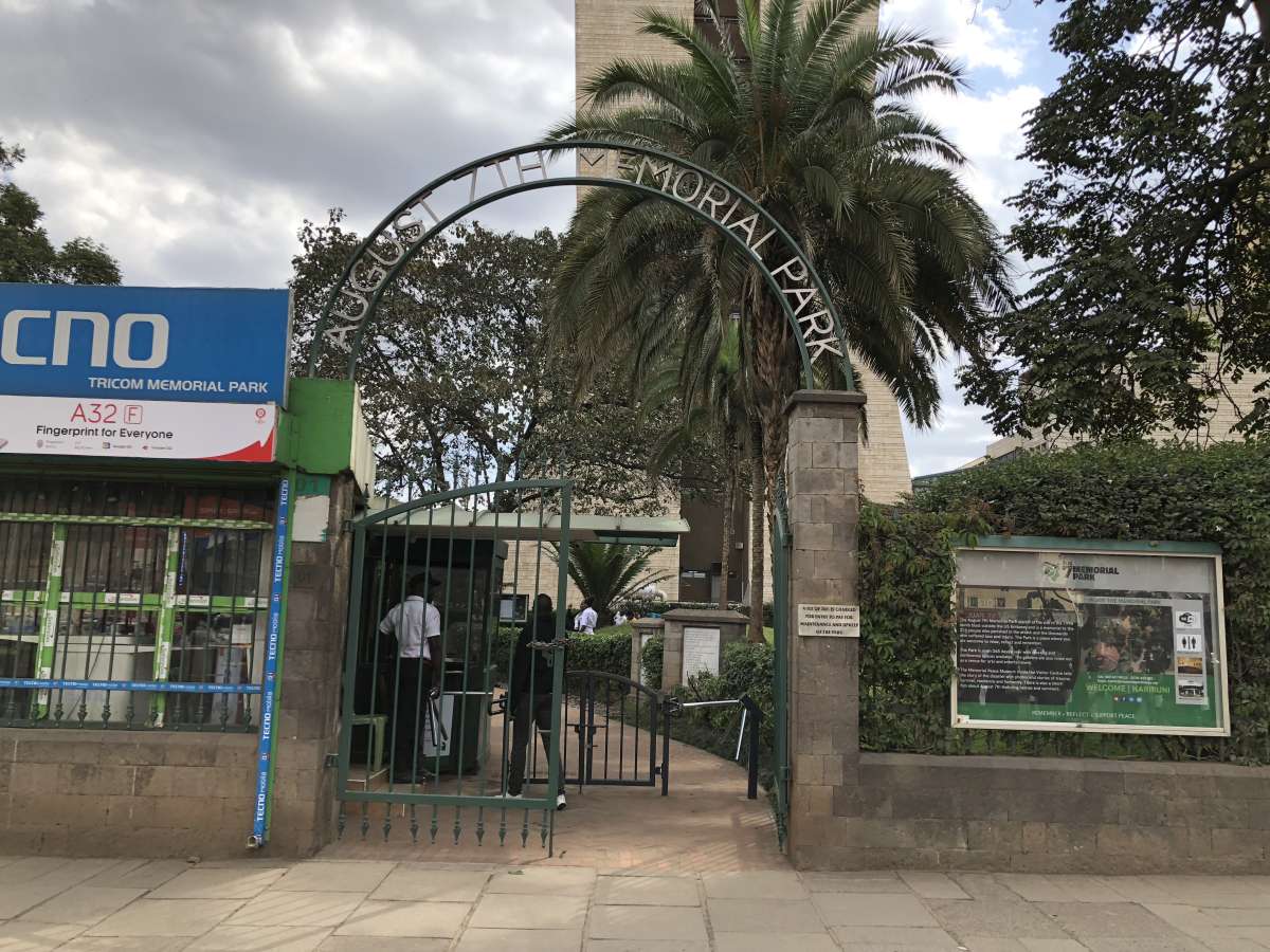 Eingang August 7th Memorial Park Nairobi
